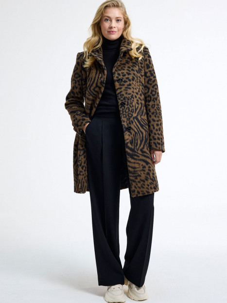 Ullkappa leo från Milo