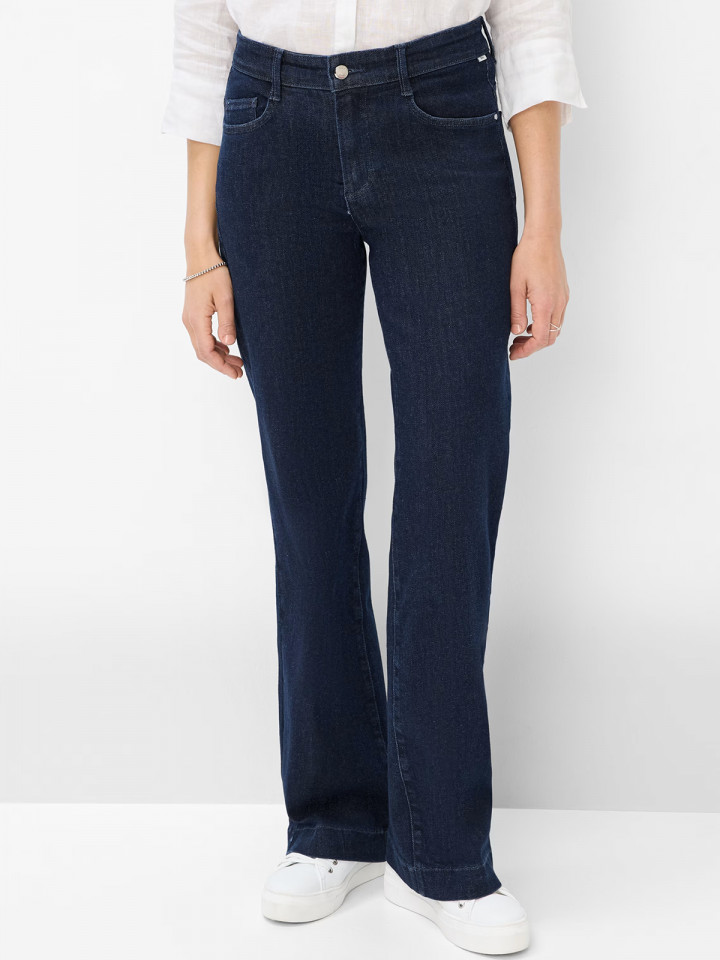 Jeans Maine mörkt denimblå från Brax