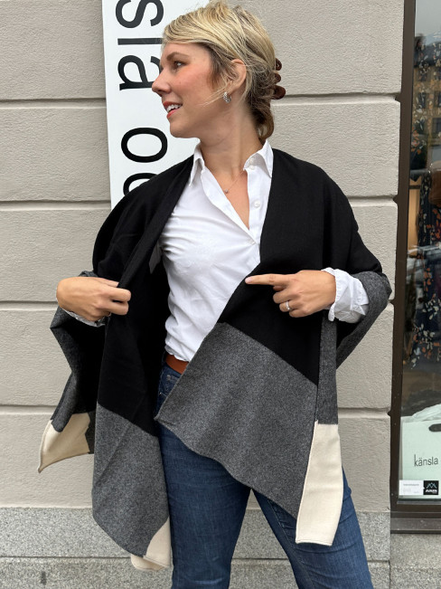 Cape svart från Gerry Weber 2