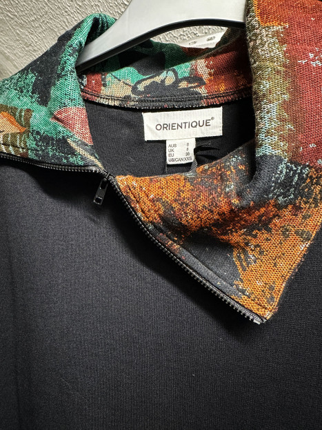 Trikåklänning Fields of Gold svart från Orientique