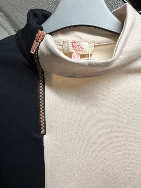 Tröja Beatrice svart/creme från Tinta Style