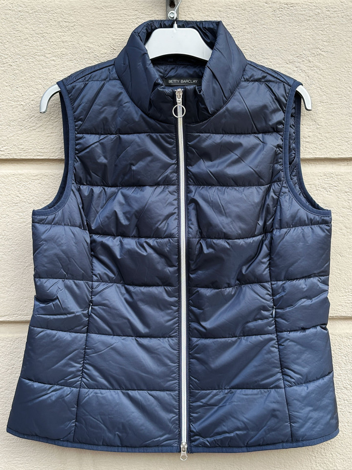 Täckväst marin från Betty Barclay