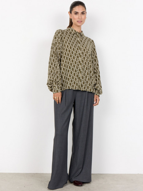 Viskosblus Varla olivgrön från SoyaConcept