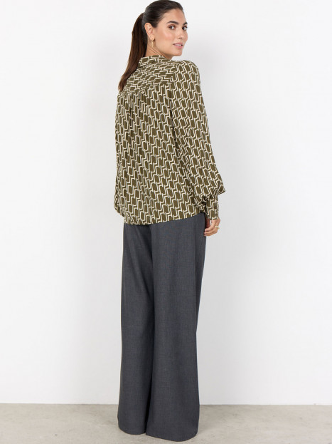 Viskosblus Varla olivgrön från SoyaConcept