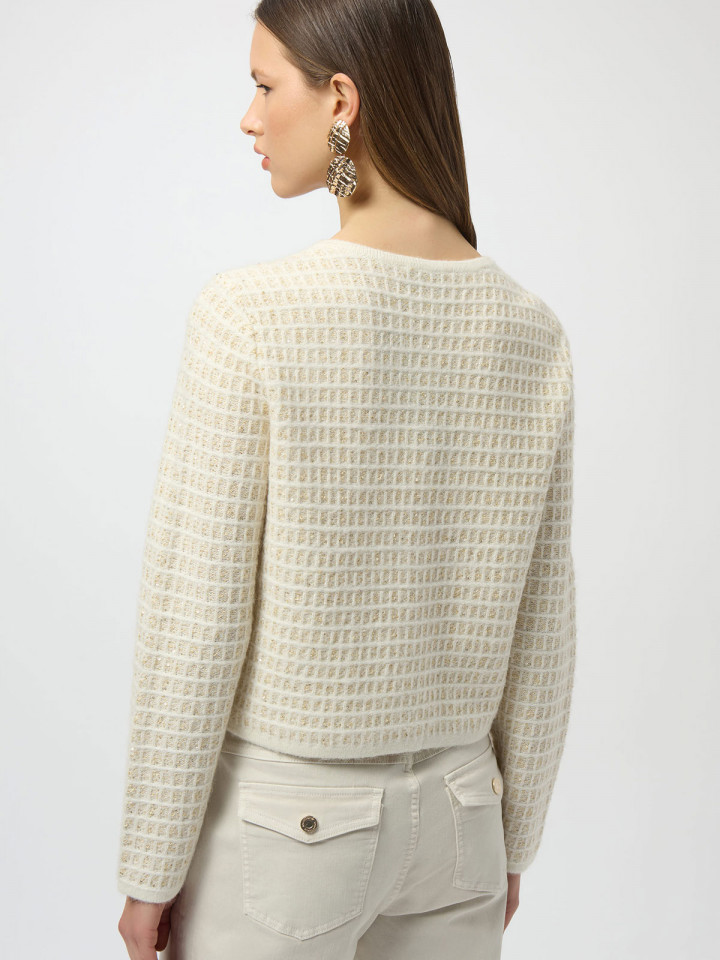 Stickad "chanel"-jacka cremevit från...