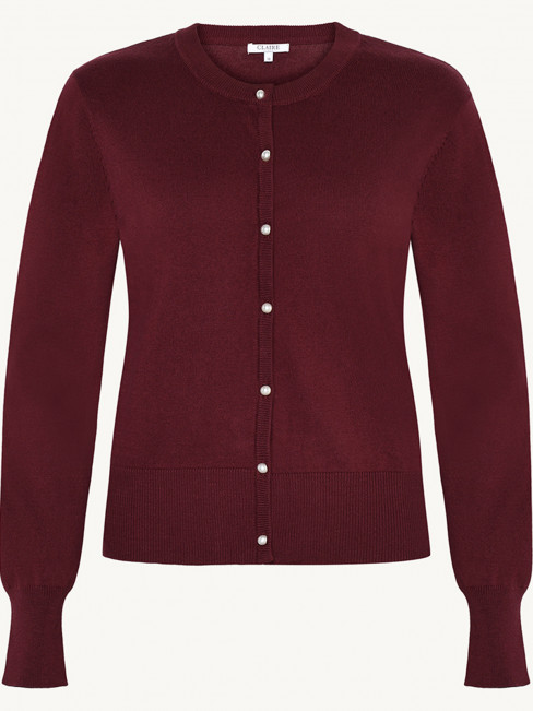 Finstickad kofta med pärlknappar vinröd från Claire