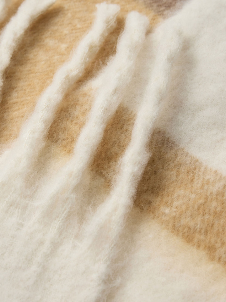 Halsduk Senella brun från SoyaConcept