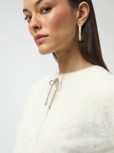 Borstad kofta med strassrosett gräddvit från Joseph Ribkoff