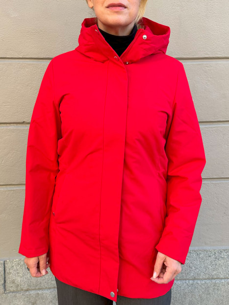 Jacka med huva och dragsko i midjan från Luhta