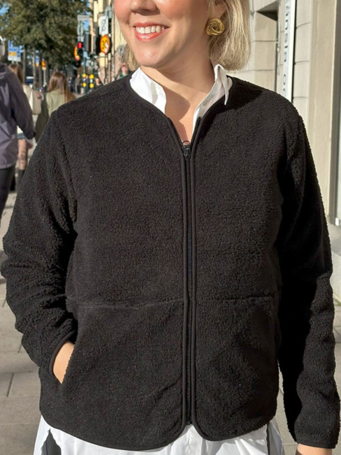 Teddyjacka svart från FreeQuent