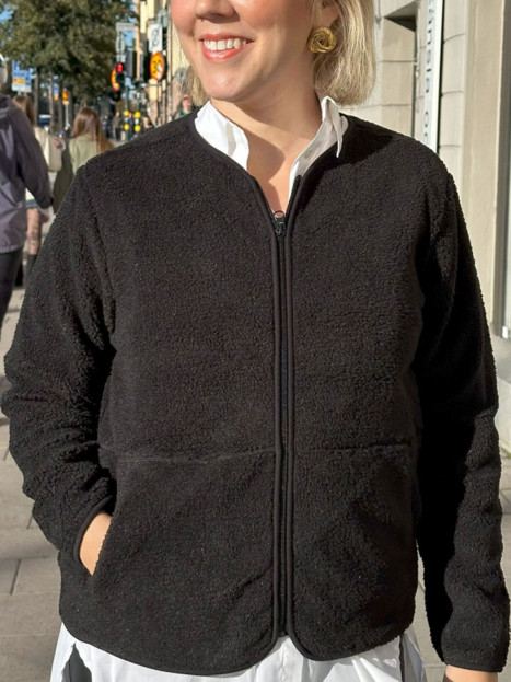 Teddyjacka svart från FreeQuent