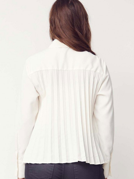 Blus Frida pleat gräddvit från Isay