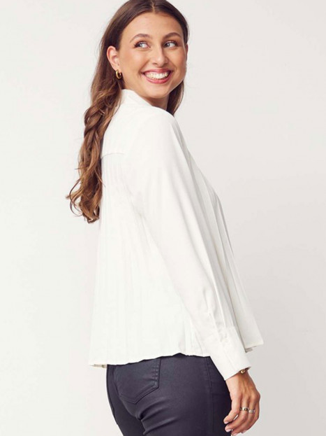 Blus Frida pleat gräddvit från Isay