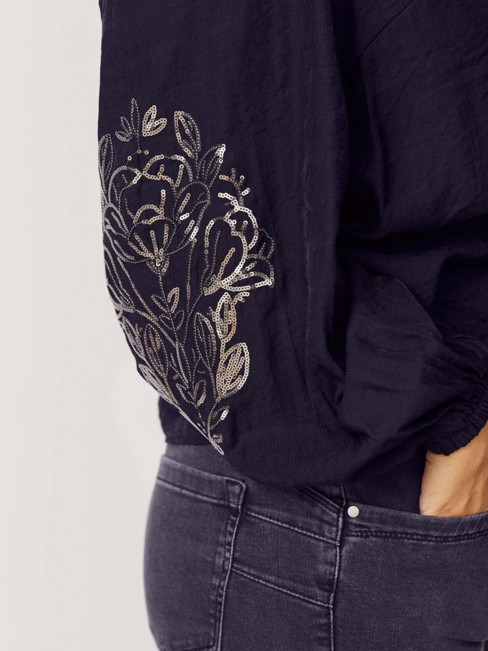 Blus Elly svart paljettdekor från Isay 2