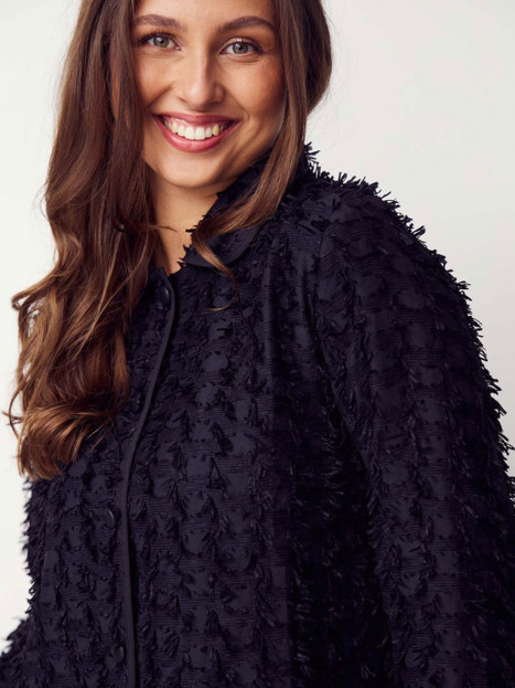 Jacka Klaudia svart från Isay