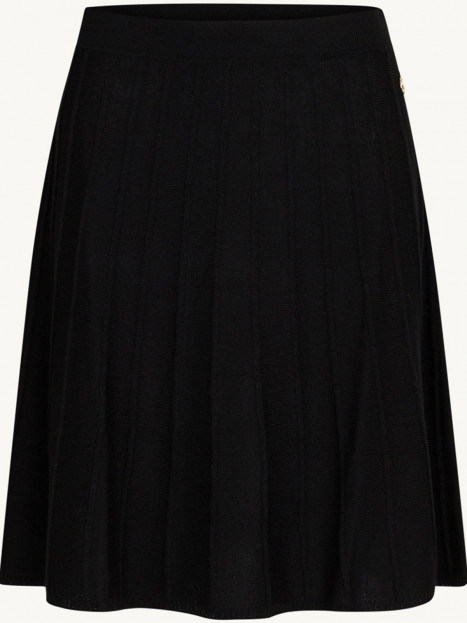 Fintstickad kjol med veck svart från Claire