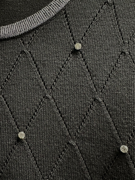 Finstickad tröja med strass svart från Micha