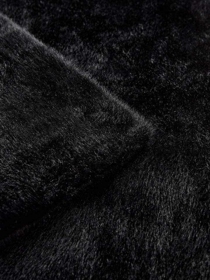 Halsduk i fuskpäls Vendla svart från...