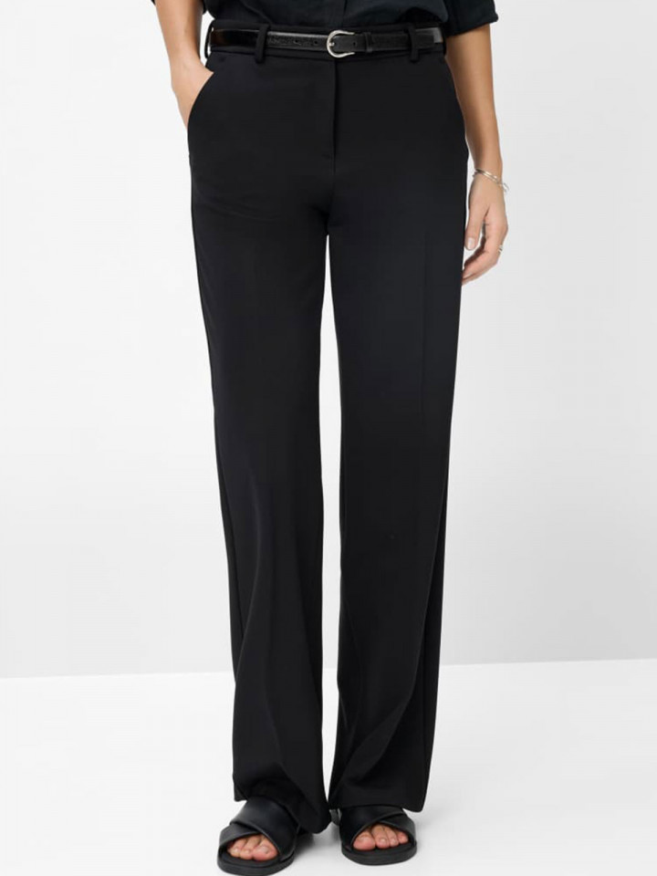 Byxa Maine Jersey svart från Brax