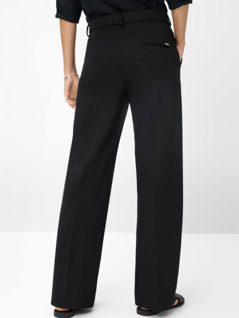 Byxa Maine Jersey svart från Brax