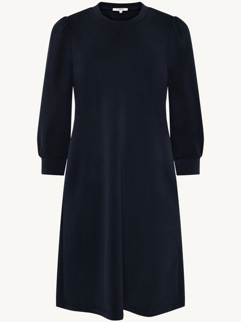 Trikåklänning marin puffärm från Claire