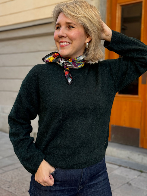 Stickad tröja Scarab mörk grön från Mos Mosh