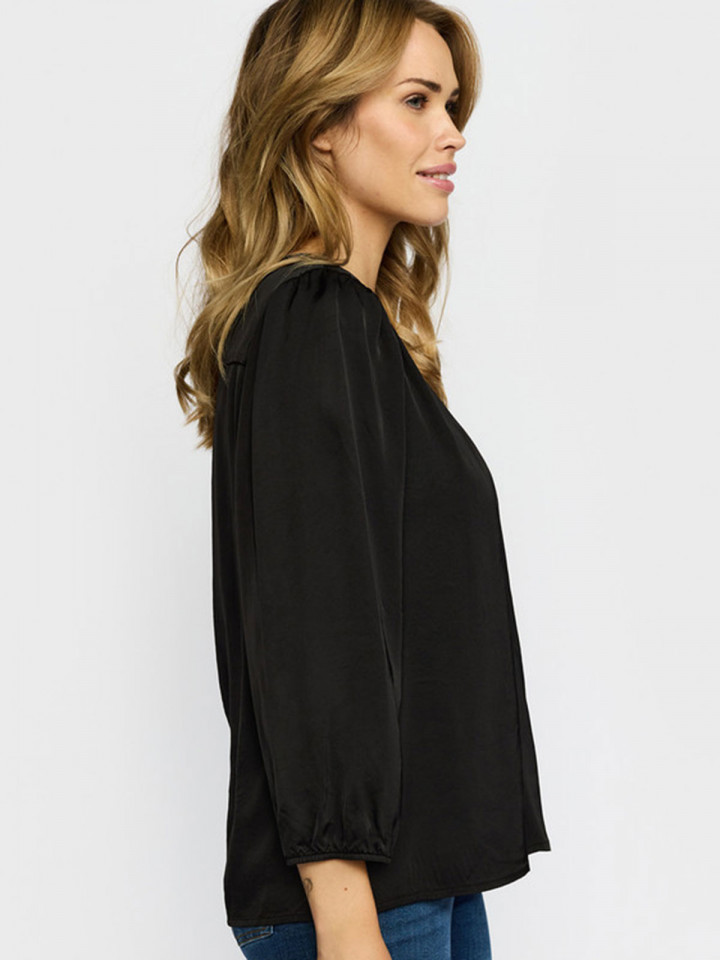 Satinblus Cille svart från 2-BIZ