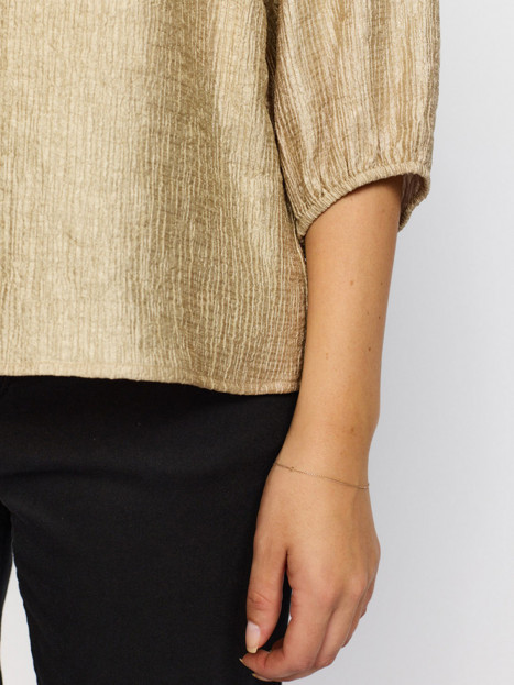 Krinklad satinblus Moa guld från 2-BIZ