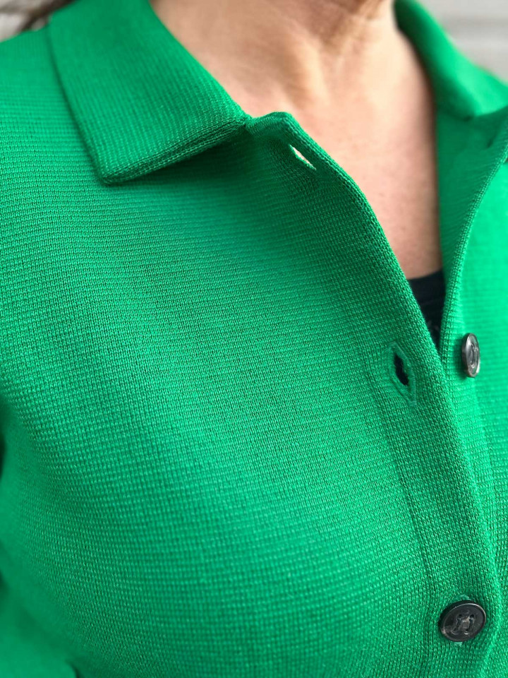 Kofta Kaja grön från Sibinlinnebjerg