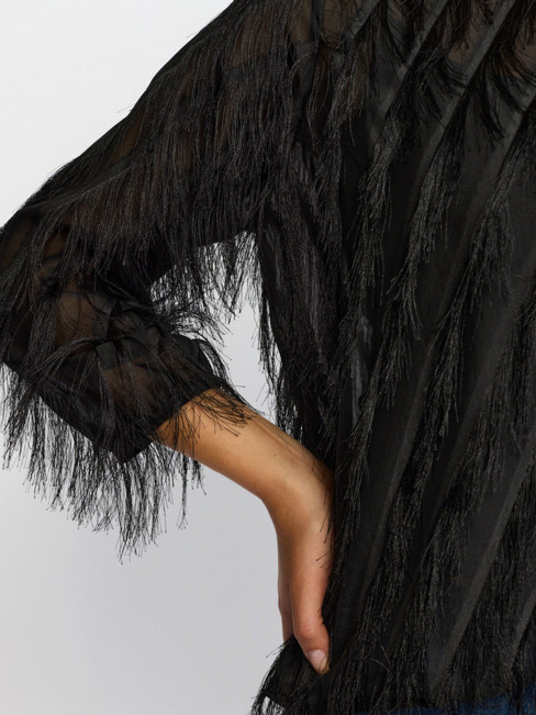 Festblus Pava med tunna fransar svart från 2-BIZ