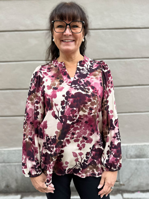 Viskosblus Suna vinröd från 2-BIZ