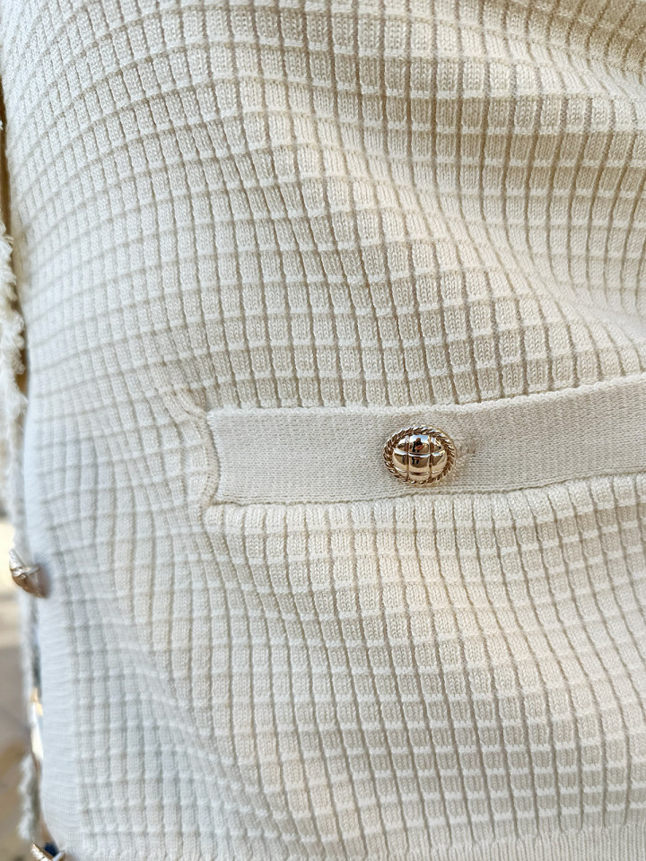 Finstickad "Chanel"-kofta creme från...