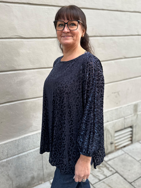 Chiffong-sammetstopp marin från Allison