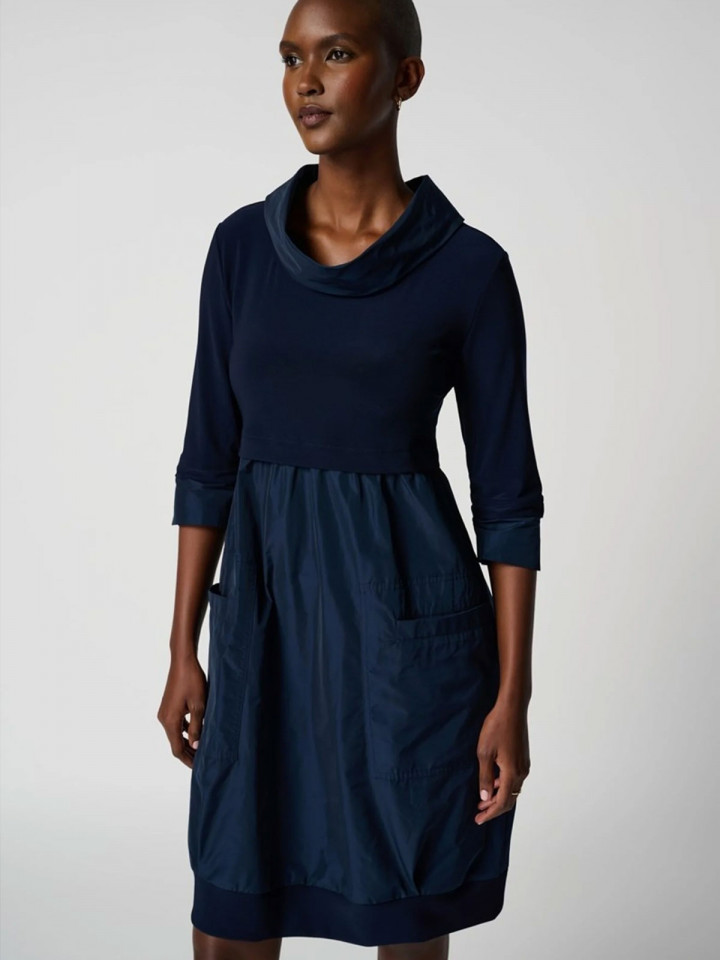 Klänning med krage Marin från Joseph Ribkoff