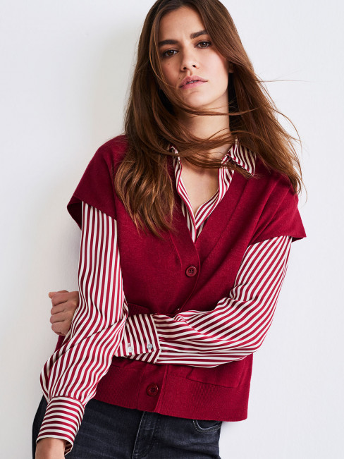 Finstickad väst vinröd från Rabe 2