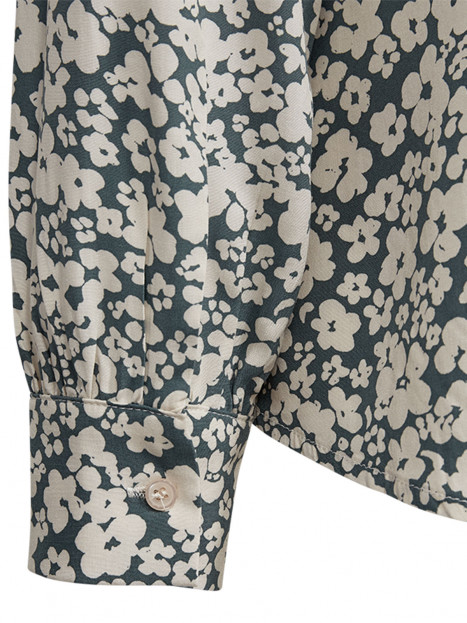 Viskosblus Adney forest grön från FreeQuent