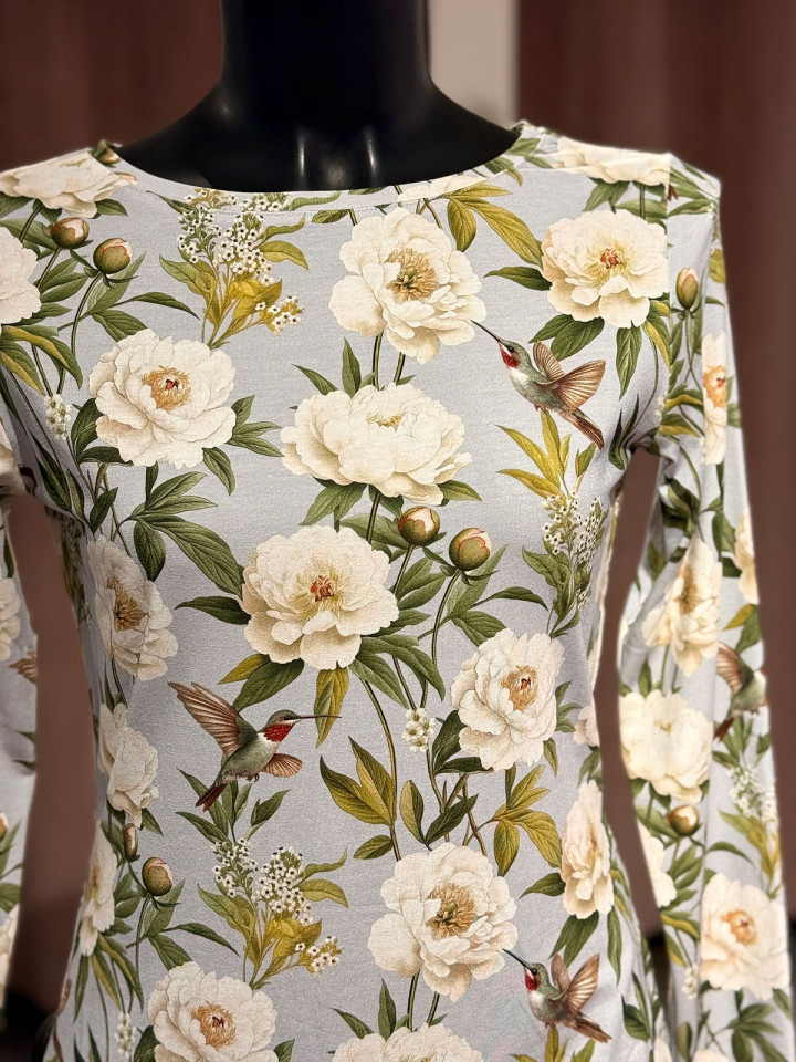 Topp Bella peoni ljusblå från Camilla...