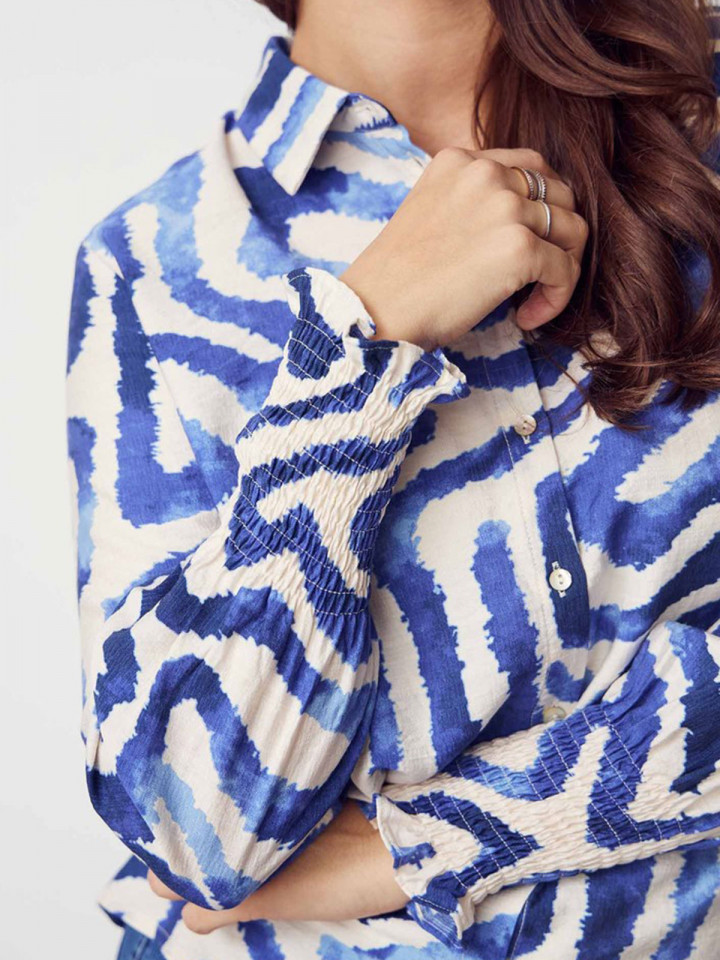 Ane smock blouse Blå grafisk från Isay