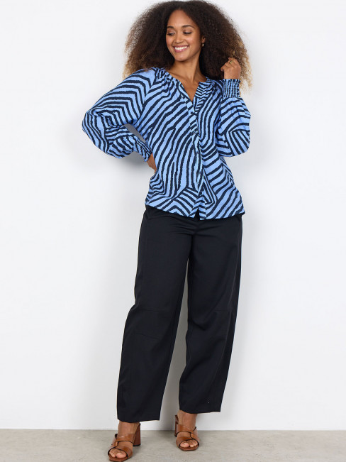 Blus Becca blå från SoyaConcept 2