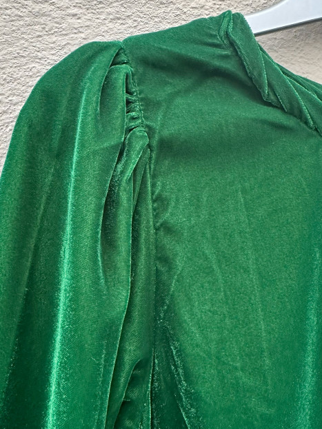 Sammetsklänning Giulia grön från Gossip