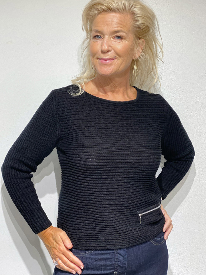 Bomullströja zip svart från Skovhuus