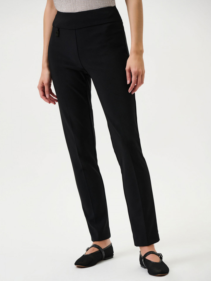 Finbyxa slim svart från Joseph Ribkoff