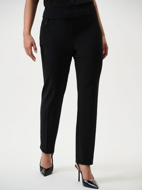 Finbyxa slim svart från Joseph Ribkoff