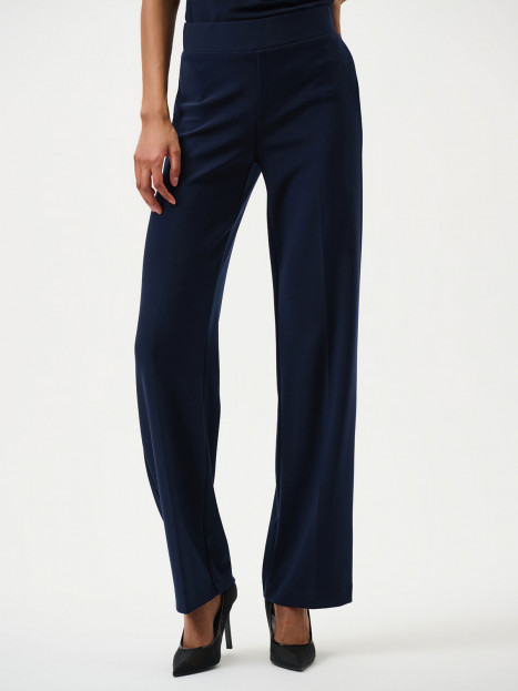 Finbyxa med vidd marin från Joseph Ribkoff