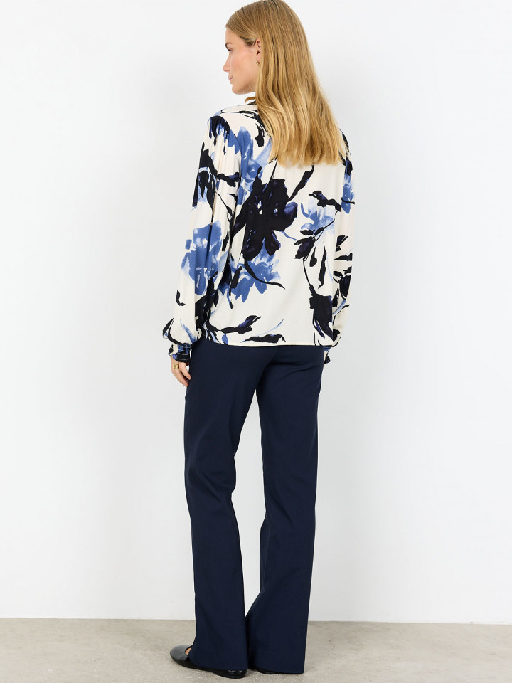 Viskosblus Bene creme/marin från...