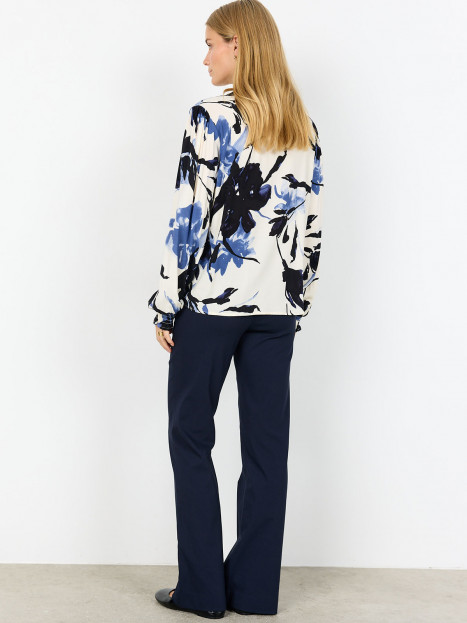 Viskosblus Bene creme/marin från SoyaConcept