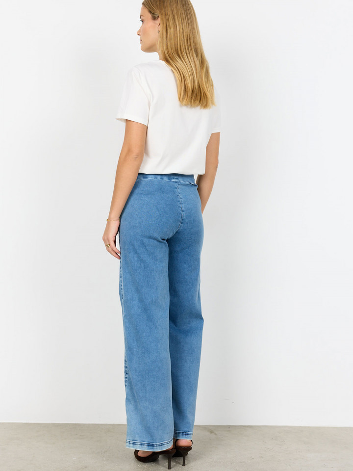 Denimbyxa Chandra mellanblå från...