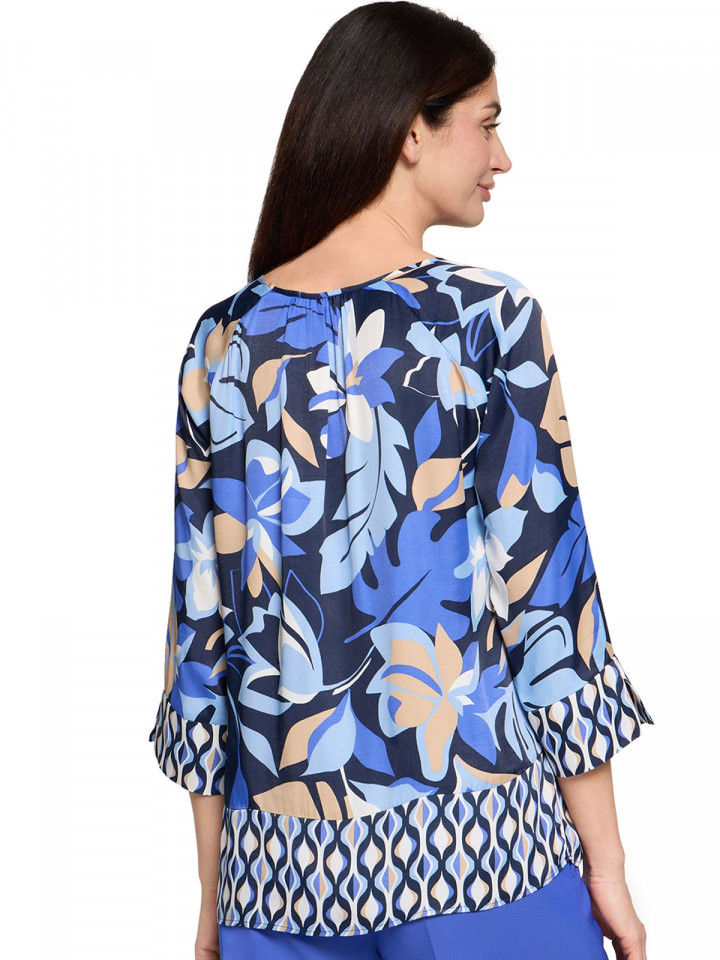 Satinblus blå från Betty Barclay