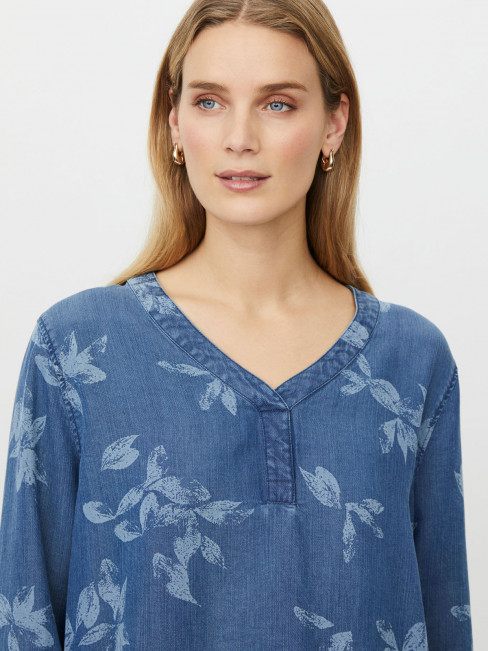 Blus Dariane blå från Masai 2