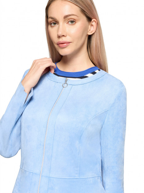 Jacka ljusblå mockaimitation från Betty Barclay